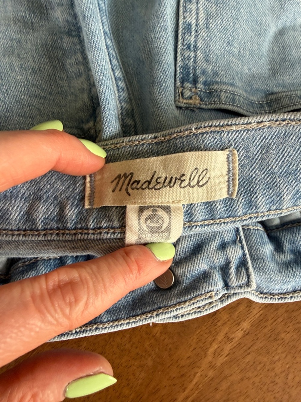 Madewell Emmet Wide-Leg Light Wash Women’s Jeans - Classic Casual - Picture 3 of 6